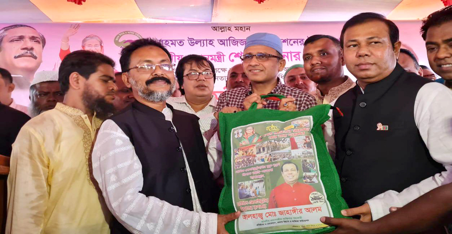 শেখ হাসিনাকে পুনরায় ক্ষমতায় আনতে উন্নয়ন তুলে ধরুন: জাহাঙ্গীর আলম।