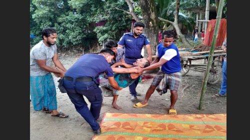 নোয়াখালীতে ব্যবসায়ীকে কুপিয়ে হত্যা