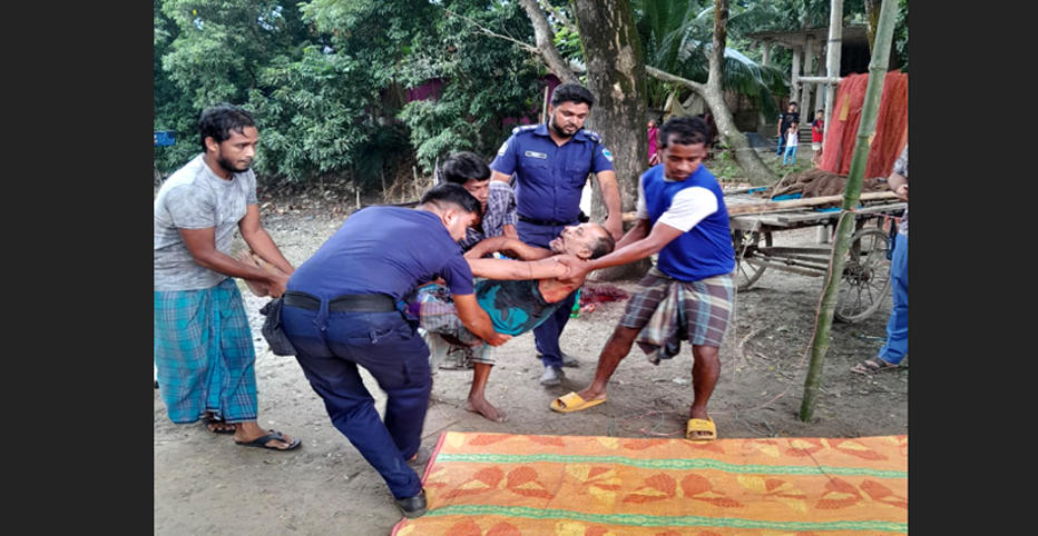 নোয়াখালীতে ব্যবসায়ীকে কুপিয়ে হত্যা