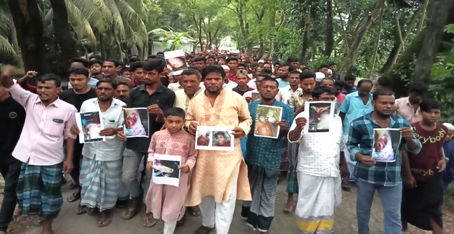 জলদস্যুদের গ্রেফতারের দাবিতে উত্তাল নোয়াখালীর উপকূল 
