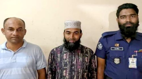 নোয়াখালীতে বঙ্গবন্ধু স্মৃতি পাঠাগারে অগ্নিসংযোগ: ইউপি চেয়ারম্যান গ্রেফতার