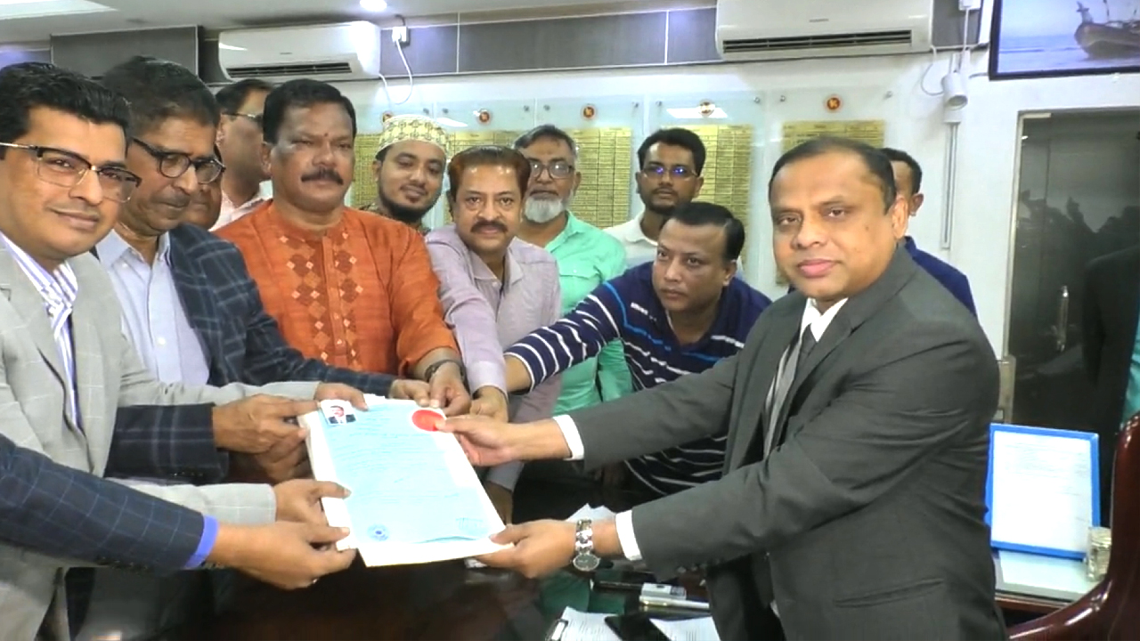 নোয়াখালী-৫ আসনে ওবায়দুল কাদেরের মনোনয়নপত্র জমা