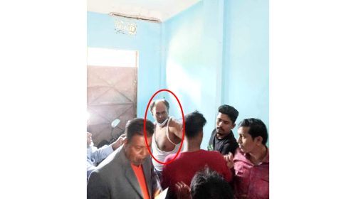 নোয়াখালীতে ব্যাংকে ঢুকে অস্ত্র ঠেকিয়ে টাকা লুটের চেষ্টাকালে আহত-১, আটক-১