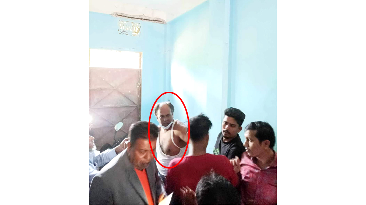 নোয়াখালীতে ব্যাংকে ঢুকে অস্ত্র ঠেকিয়ে টাকা লুটের চেষ্টাকালে আহত-১, আটক-১