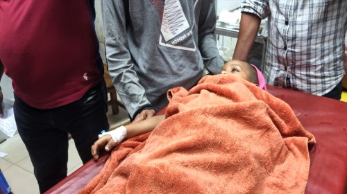 খৎনার সময় শিশুর লিঙ্গের মাথা কেটে ফেলেছে খৎনাকারী