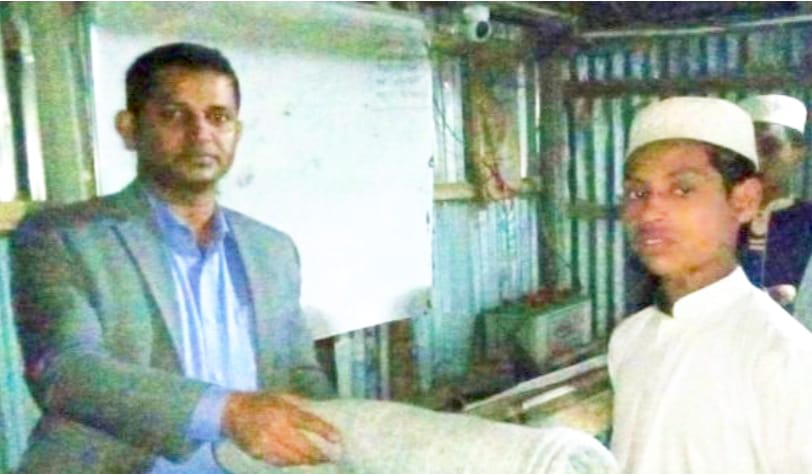 সুবর্ণচরে এতিমদের পাশে ইউএনও