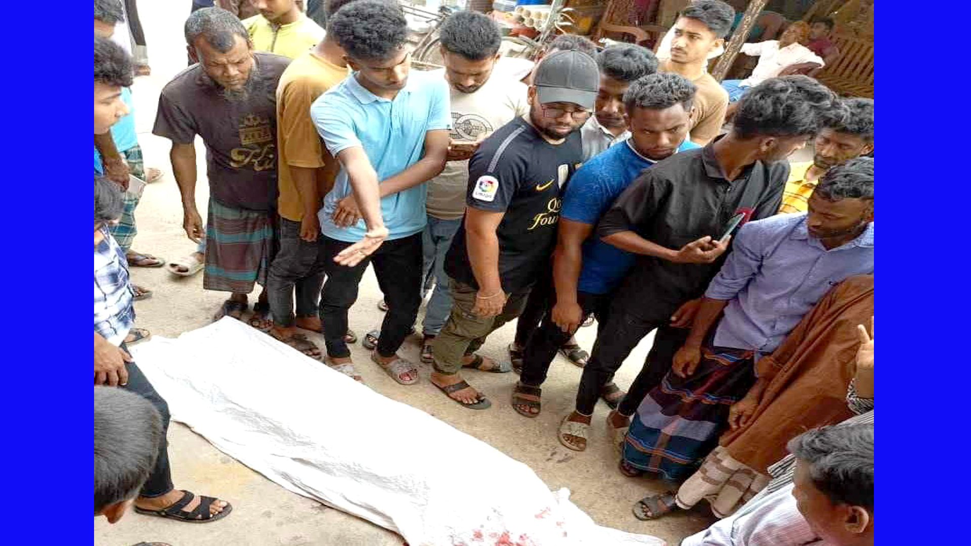 কমিউনিটি সেন্টারে বিয়ের গেইট সাজানোর সময় ডেকোরেটর শ্রমিকের মৃত্যু
