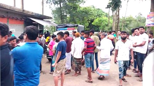 নোয়াখালীতে অজ্ঞাত যুবকের মরদেহ ডোবা থেকে উদ্ধার