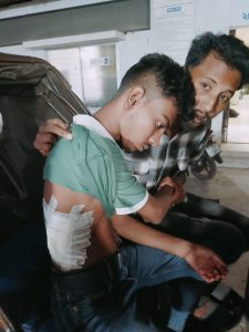 ছুরিকাঘাতে আহত মনির হোসেন