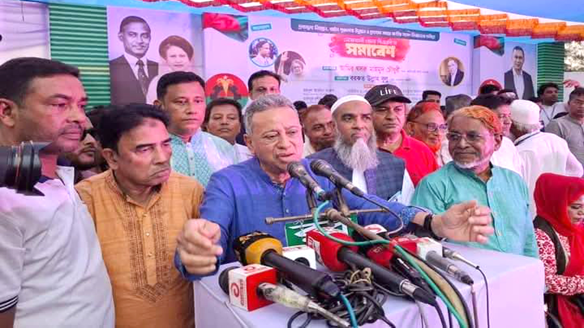 গণতন্ত্রের জবাবদিহিতায় নির্বাচন ছাড়া দ্বিতীয় কোনো পথ নেই না: নোয়াখালীতে আমির খসরু মাহমুদ চৌধুরী