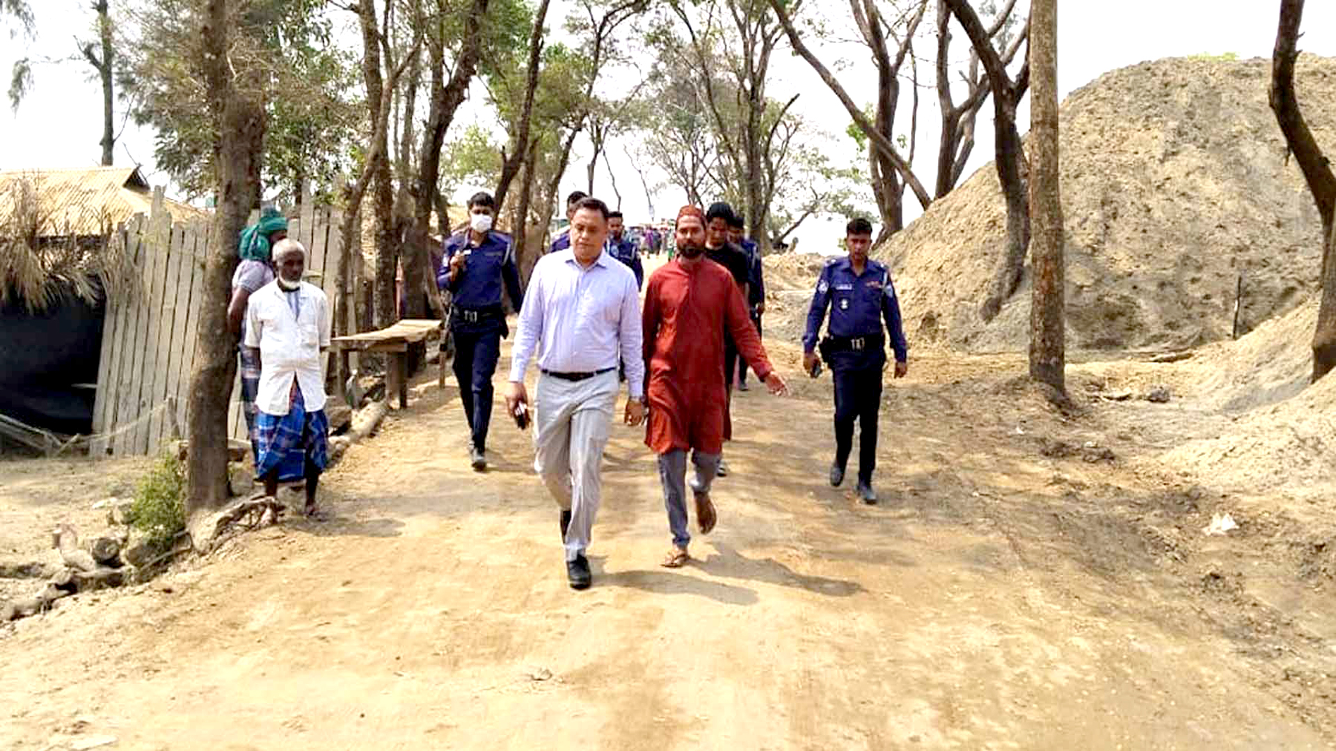 নোয়াখালীতে অবৈধ বালুর ব্যবসা, ১০ লাখ টাকা জরিমানা