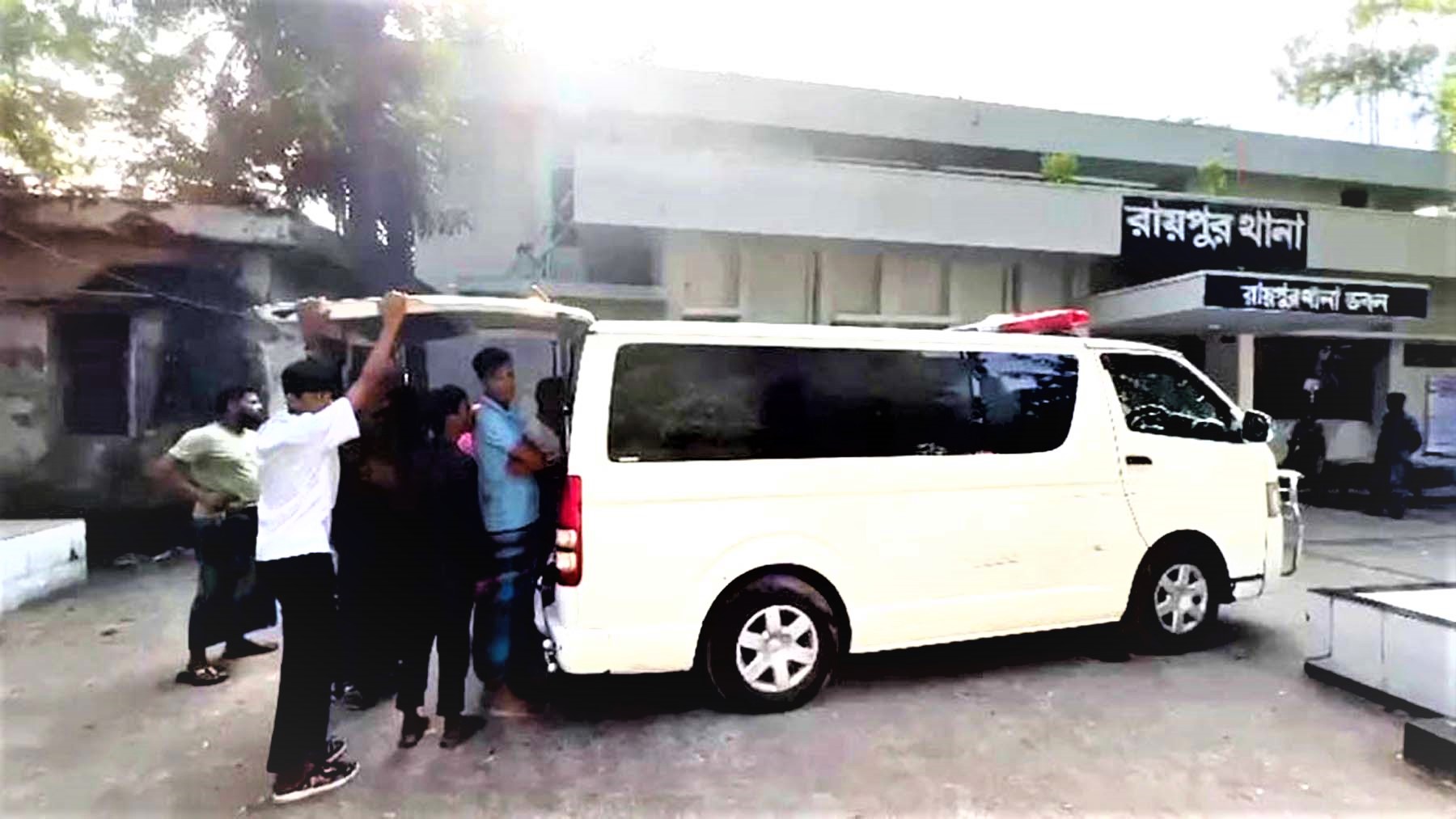 সন্তানকে হত্যার পর মায়ের আত্মহত্যা