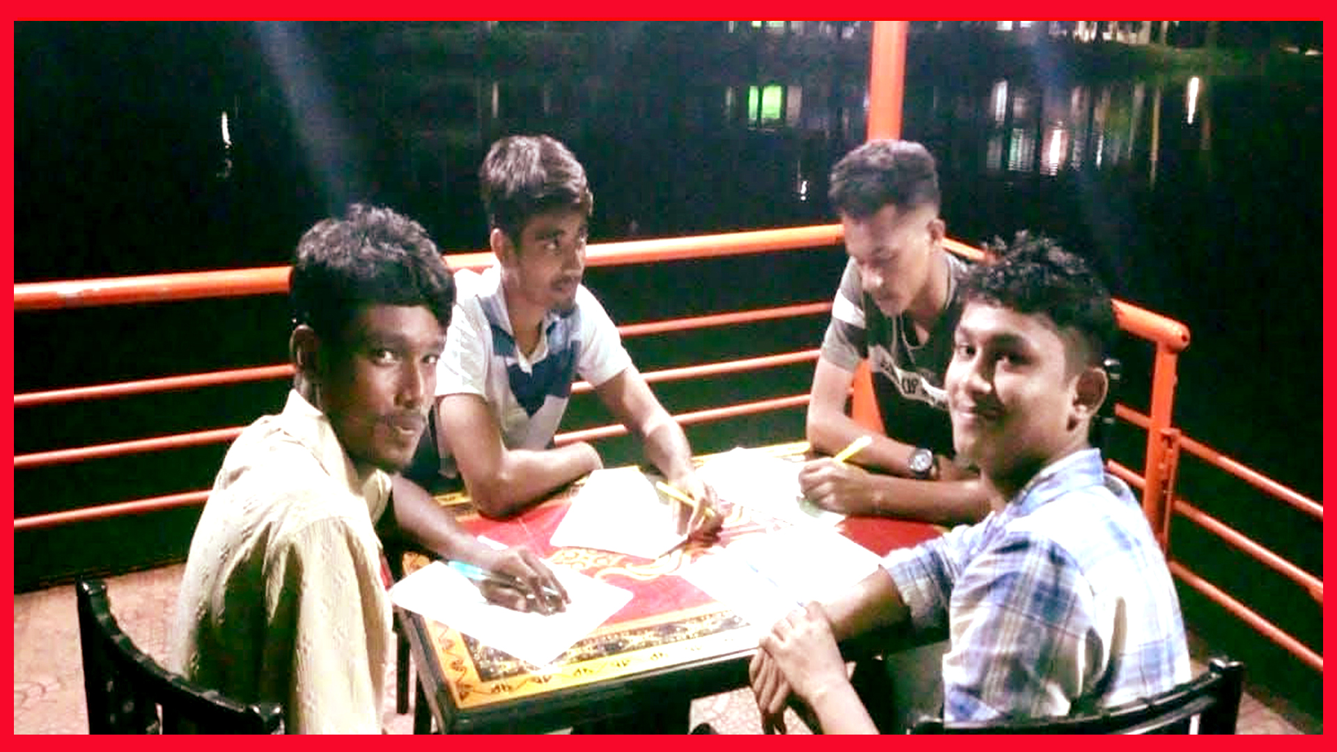 পড়ালেখা না করে আড্ডা দেয়ায় ইউএনওর ব্যতিক্রমী শাস্তি