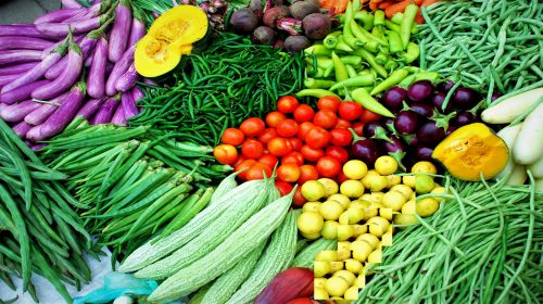 সবচেয়ে বেশী কষ্টে রয়েছেন নিম্নমধ্যবিত্তরা।