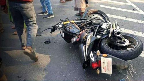 নোয়াখালীতে মোটরসাইকেল নিয়ন্ত্রণ হারিয়ে প্রাণ গেল দুই ভাইয়ের